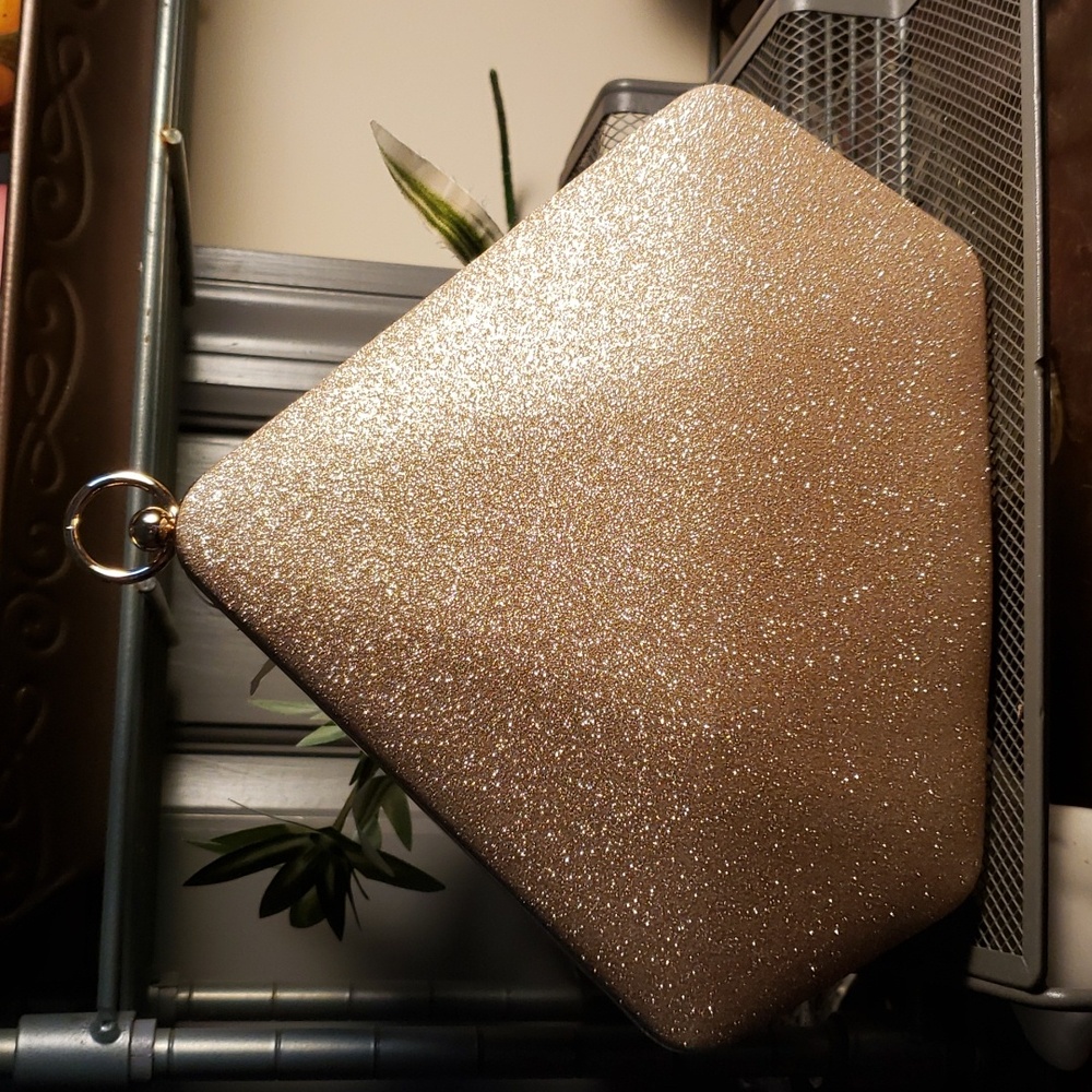 Diamond shaped special occasions purse NWOT